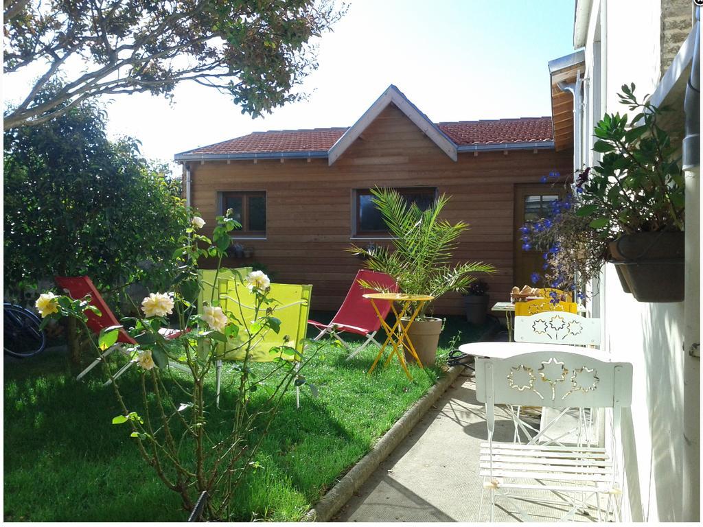 L'Escale Marine - Couette Et Cafe Bed & Breakfast La Rochelle  Exterior photo